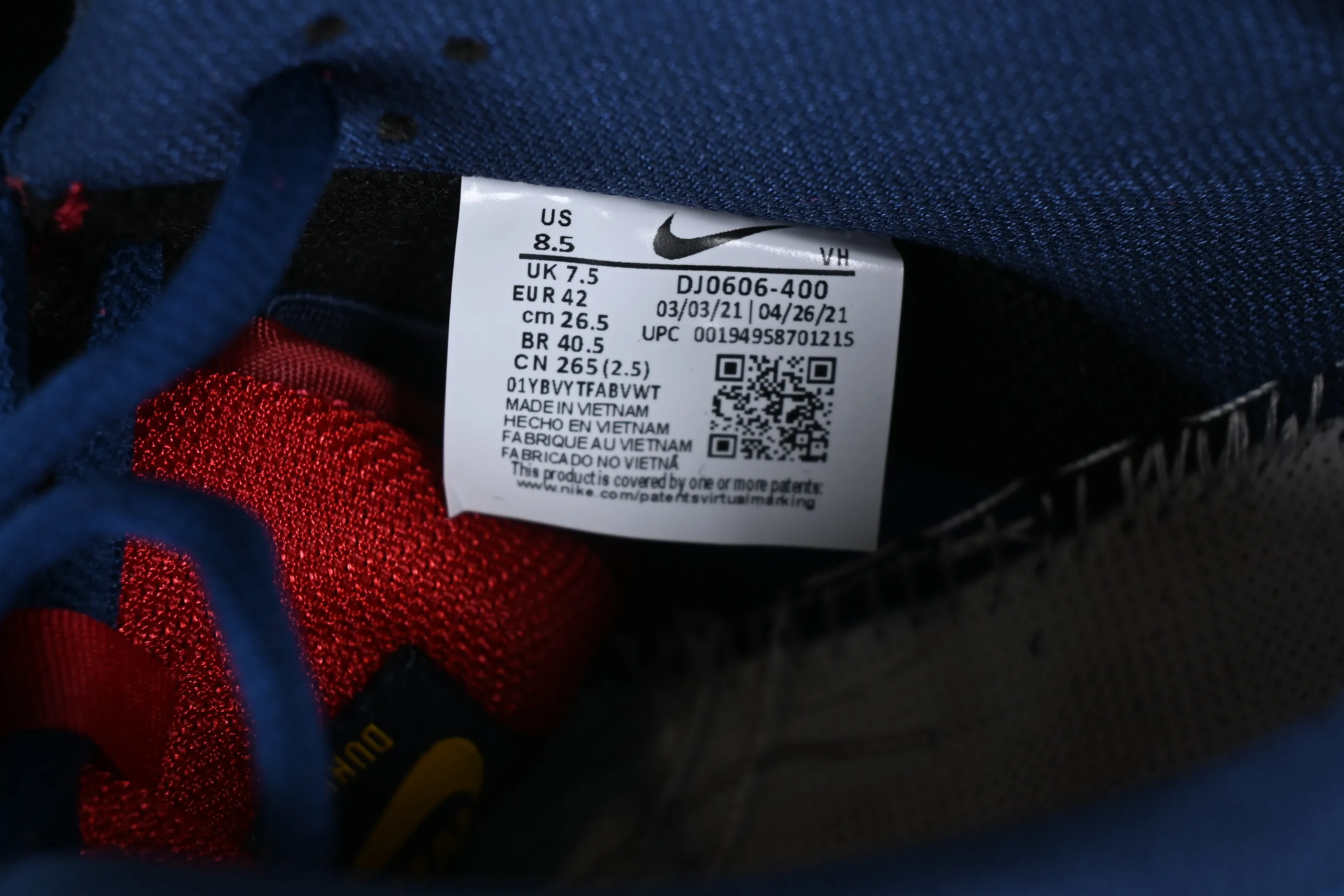 All categories Nk SB Dunk series Nk SB Dunk Low low-top skate shoes K version Nk SB Dunk Low "Barcelona" Barcelona dress color Dunk series retro low-top skate shoes DJ0606-400